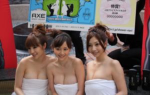 免费国产女人高潮抽搐网站_字幕高清版在线播放