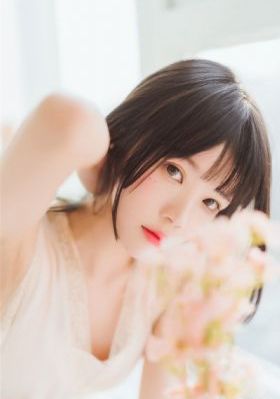 国产精品自拍自在自线_720免费在线播放